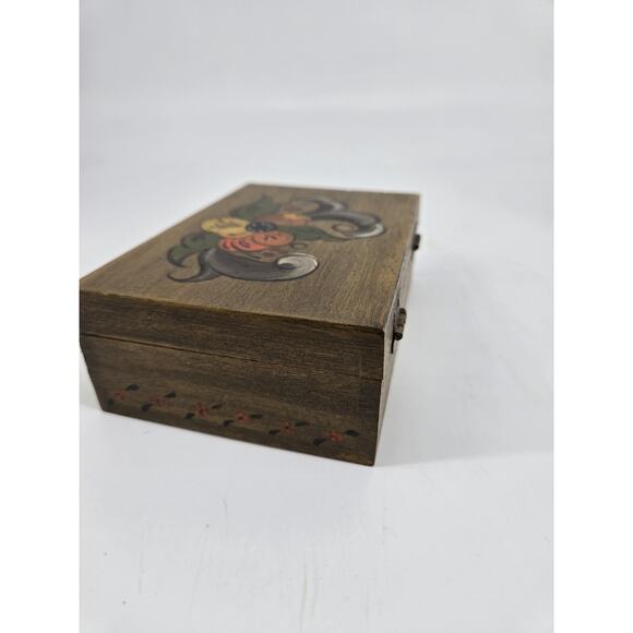 Mid Century 70s Norwegian Rosemaling Wooden Handpainted Trinket Box Hinge Signed - Picture 10 of 13